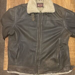 Men's Leather Jacket with Shearling Collar